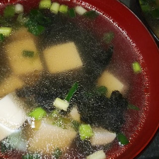 豆腐と海苔の中華風スープ